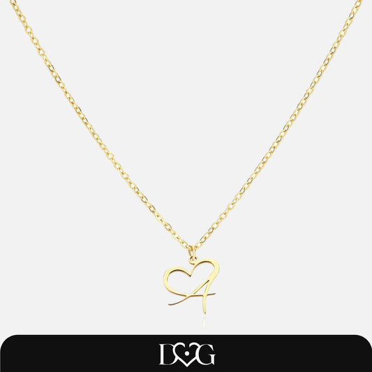 Collier Lettre En Cursive Cœur
