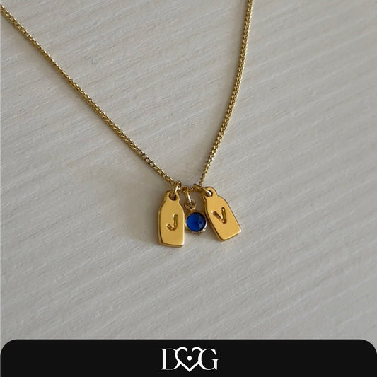 Collier à initiales + pierre d’anniversaire